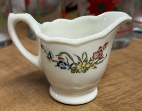 Tiny cute creamer - tiny,